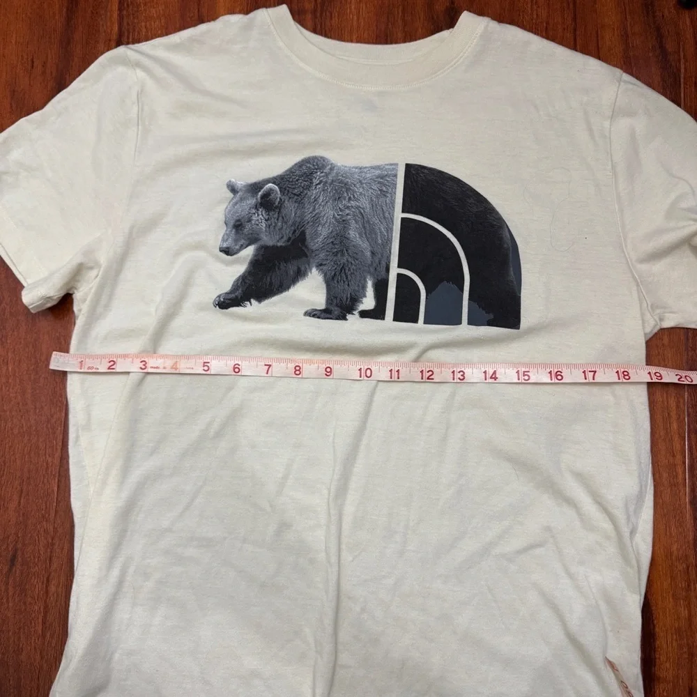 The North Face Bear Shirt Size Medium